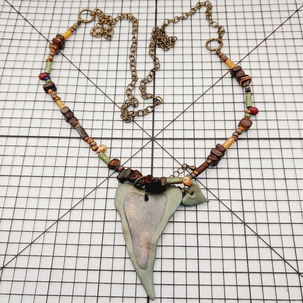 Necklace VTG 90 Pendant Beaded Metal Heart Artisan Boho Statement Y2K 30in Charm